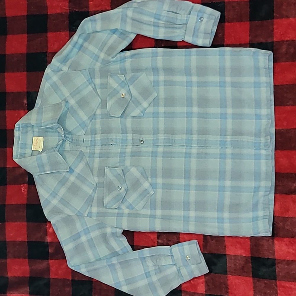 Vintage. Made in USA. Speciality Hand Made by Betty Mccomb. Women's size L
